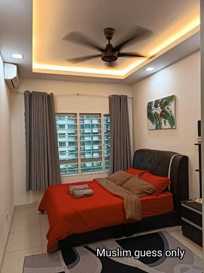 Qaisara D'Savanna Homestay@Southville City Bangi Extérieur photo