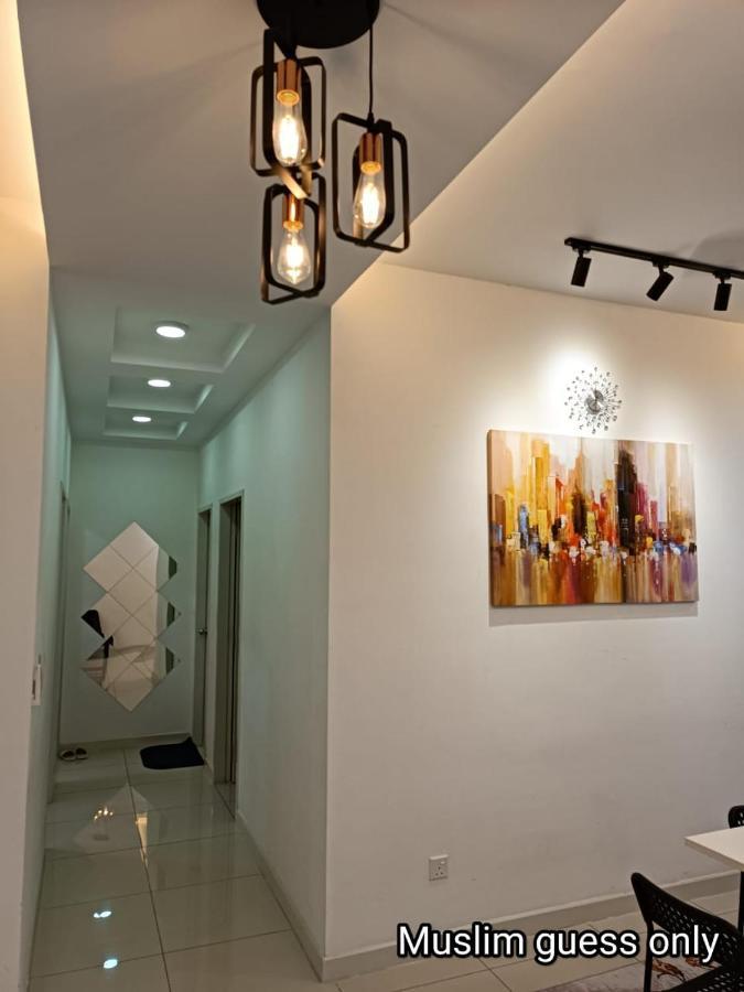 Qaisara D'Savanna Homestay@Southville City Bangi Extérieur photo